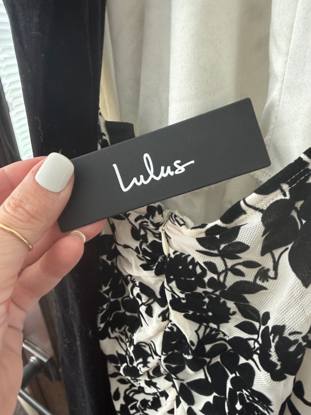 NWT Lulus Steliana White And Black Velvet Burnout Cutout Maxi Dress - Size S - Picture 8 of 8